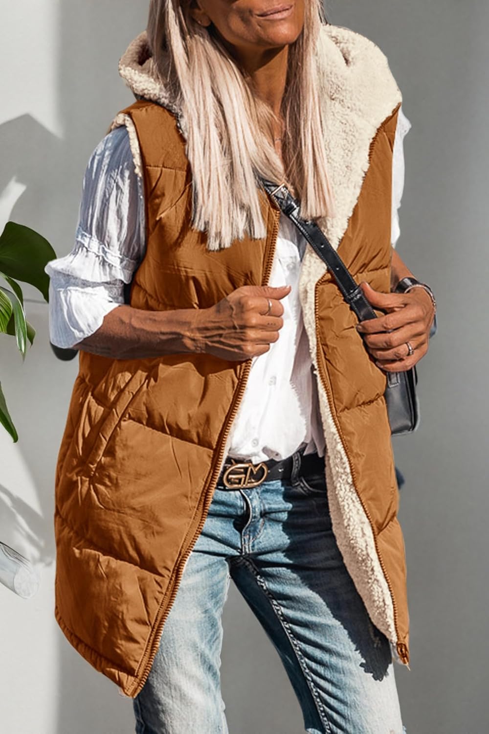Cavara Hooded Vest